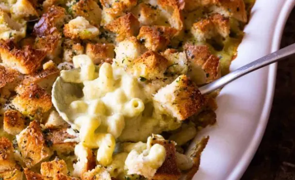 Green Chile Chicken Mac n Cheese