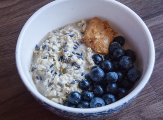 Lavender Earl Grey Overnight Oats
