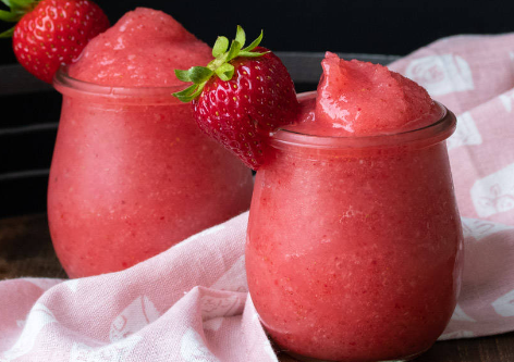 Prickly Pear Strawberry Frosé